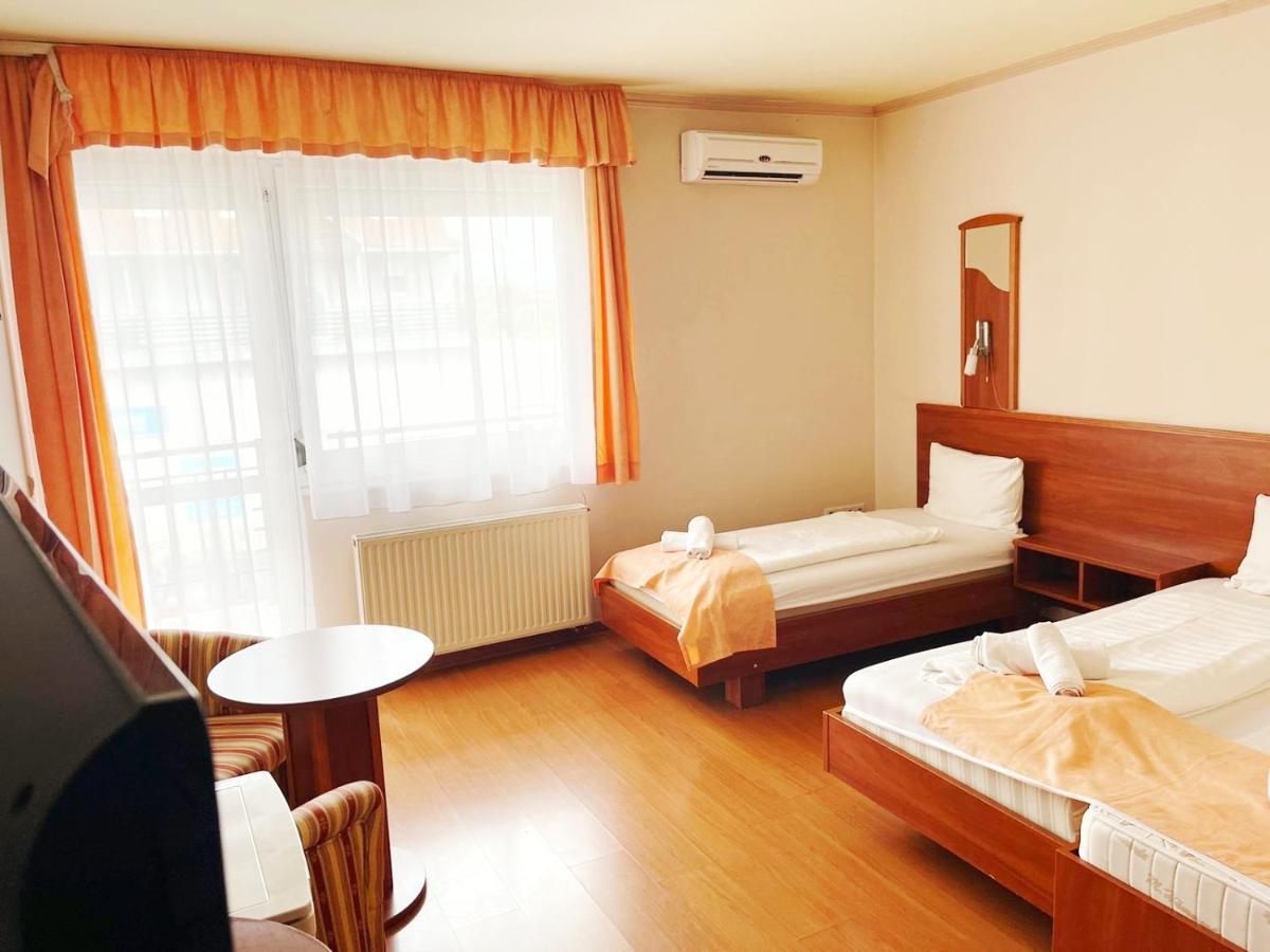 Alkotmany Vendeghaz Hotell Sárvár Exteriör bild